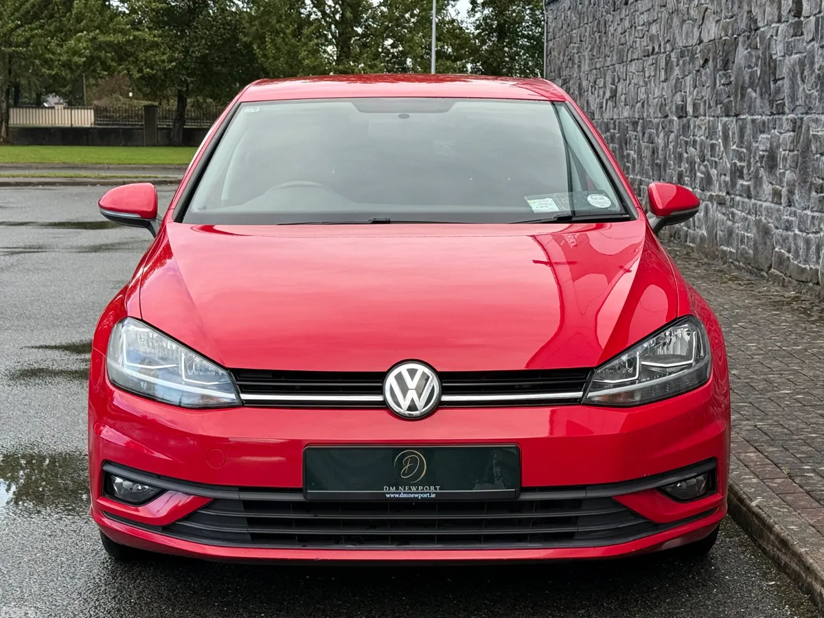 Volkswagen Golf Estate, Diesel, 2018, Red