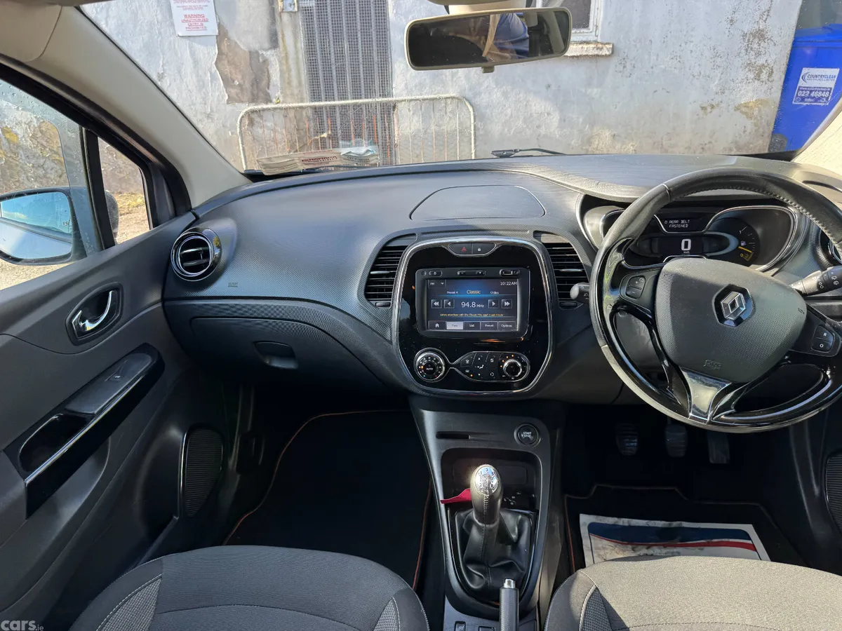 Renault Captur Hatchback, Diesel, 2015, Grey