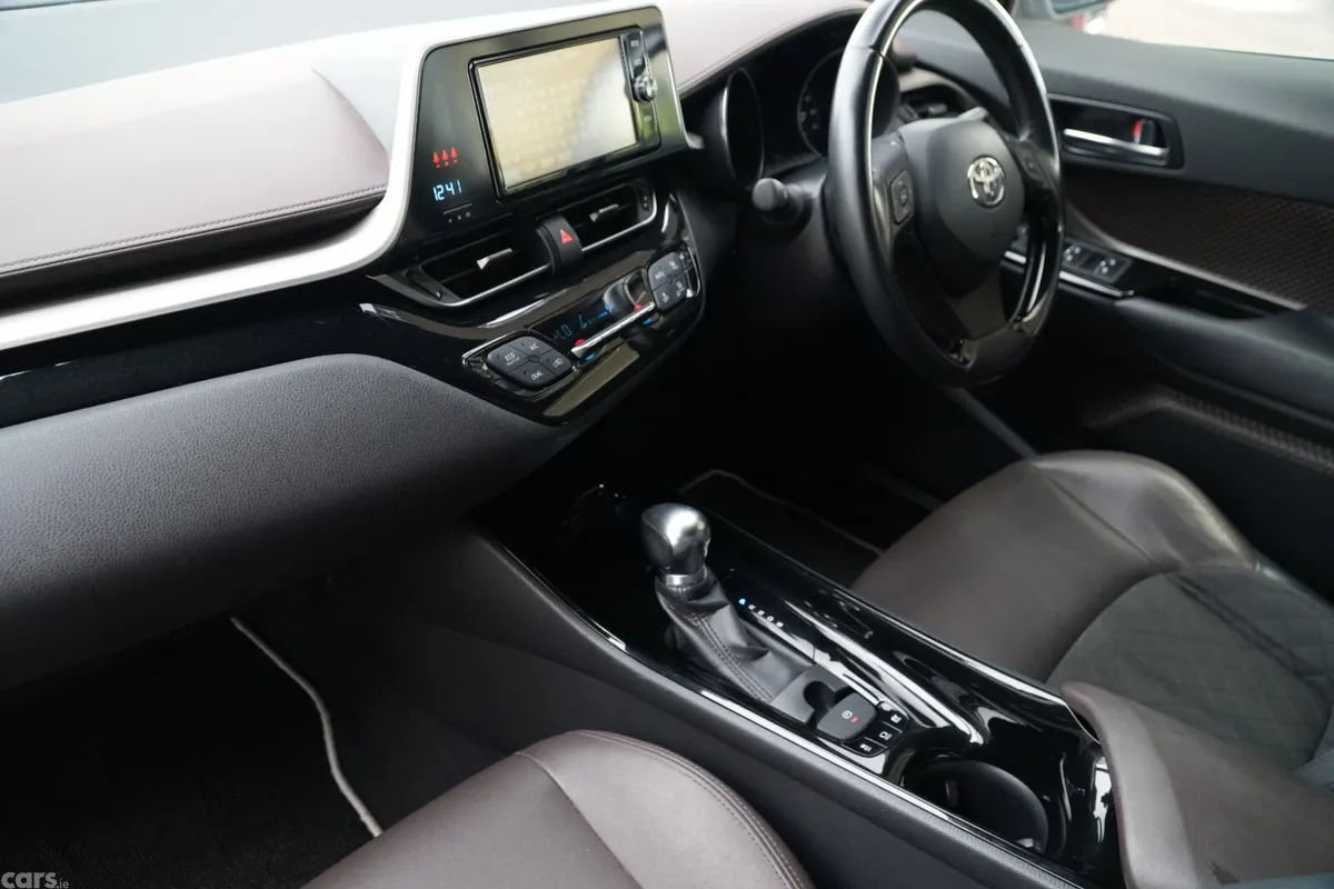 Toyota C-HR Hatchback, Petrol Hybrid, 2018, White