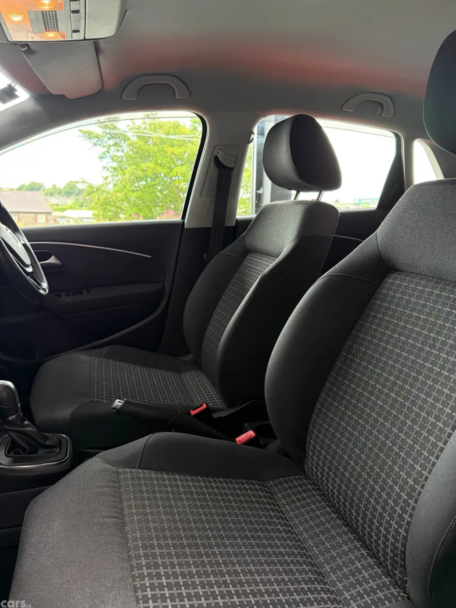 Volkswagen Polo Hatchback, Petrol, 2015, Black