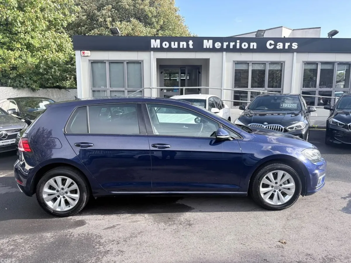 Volkswagen Golf Hatchback, Petrol, 2017, Blue