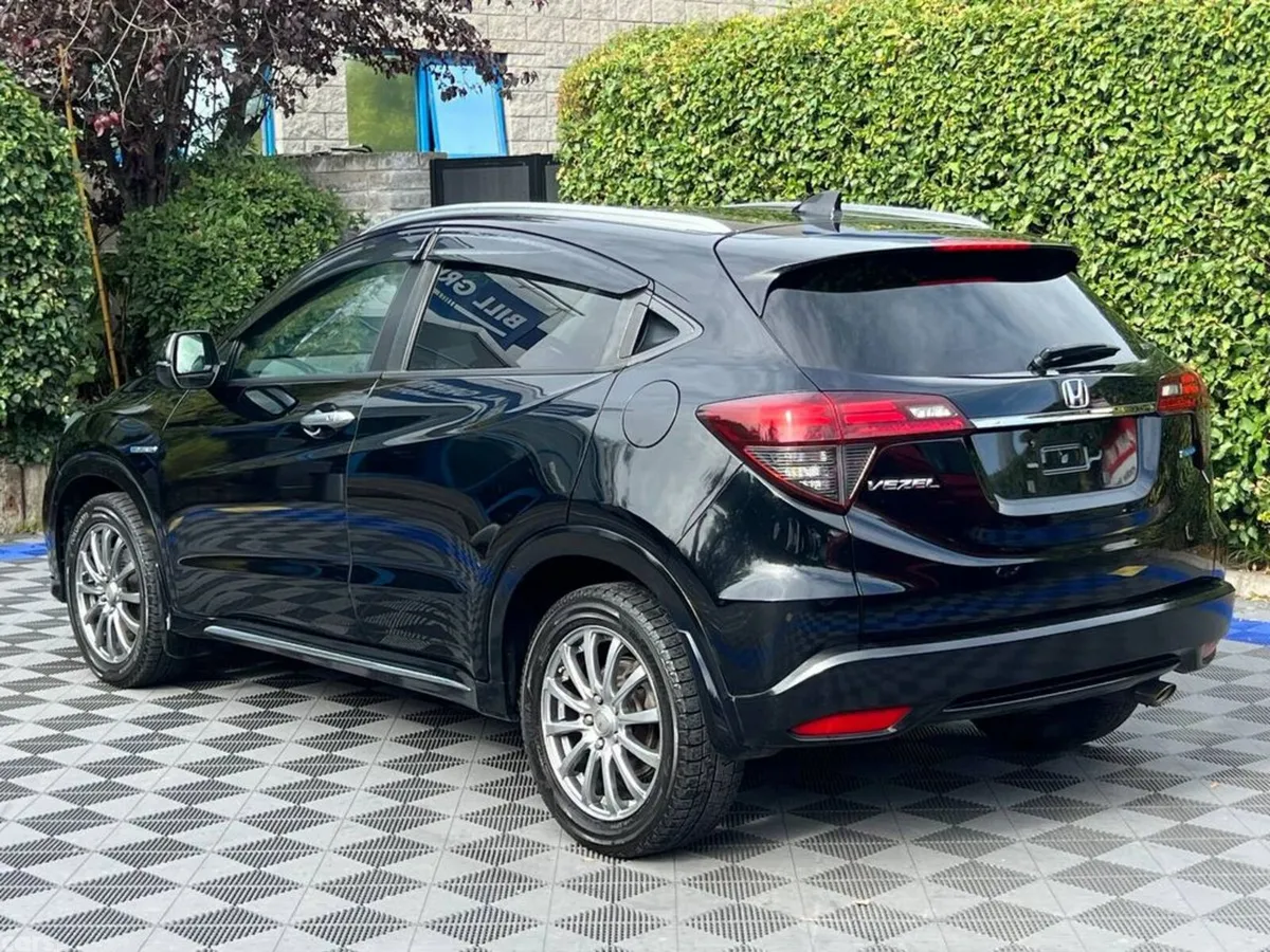Honda Vezel SUV, Petrol Hybrid, 2019, Black