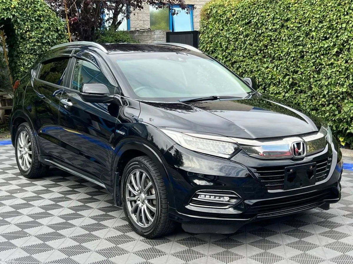 Honda Vezel SUV, Petrol Hybrid, 2019, Black