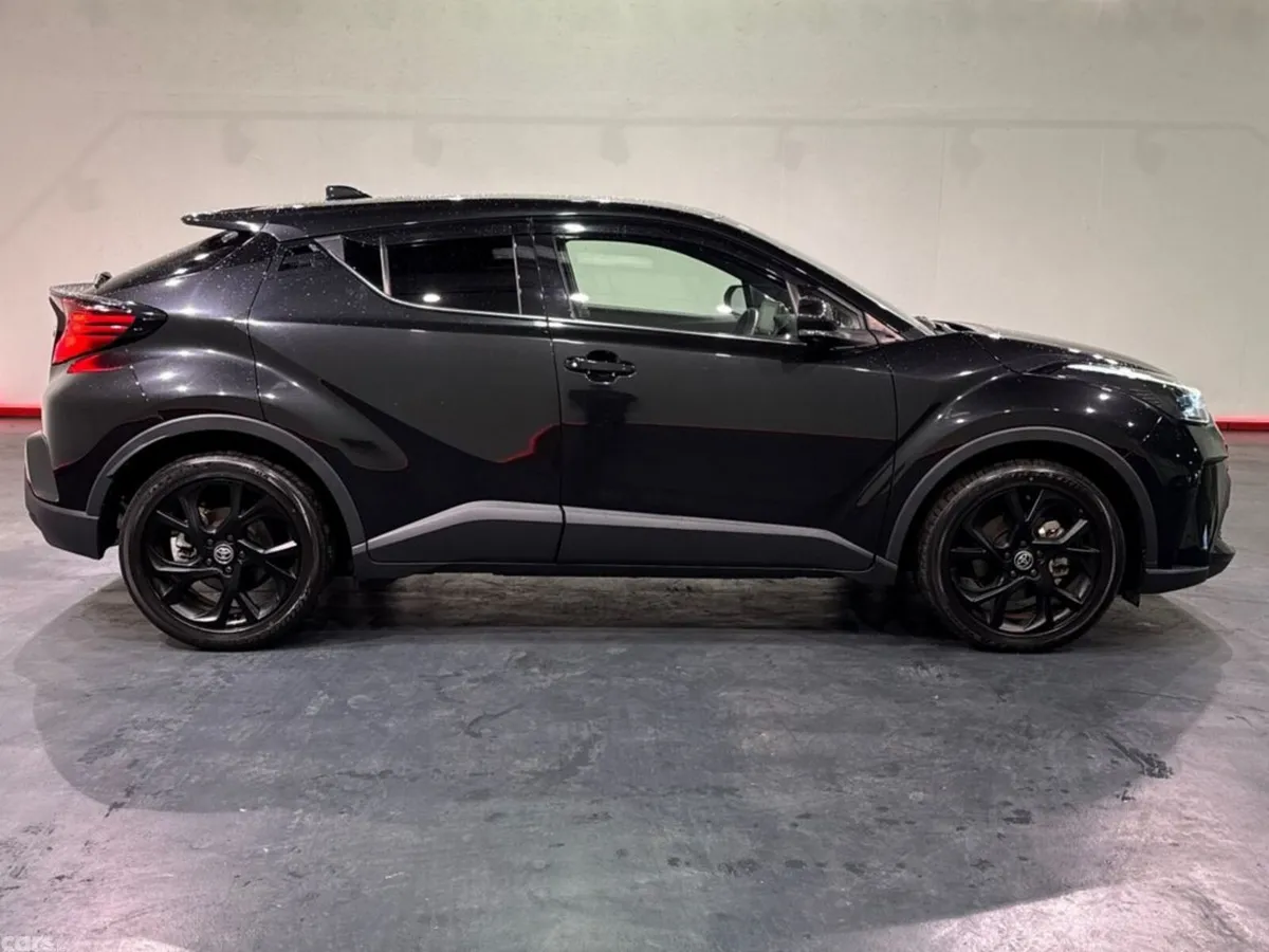 Toyota C-HR SUV, Petrol Hybrid, 2023, Black