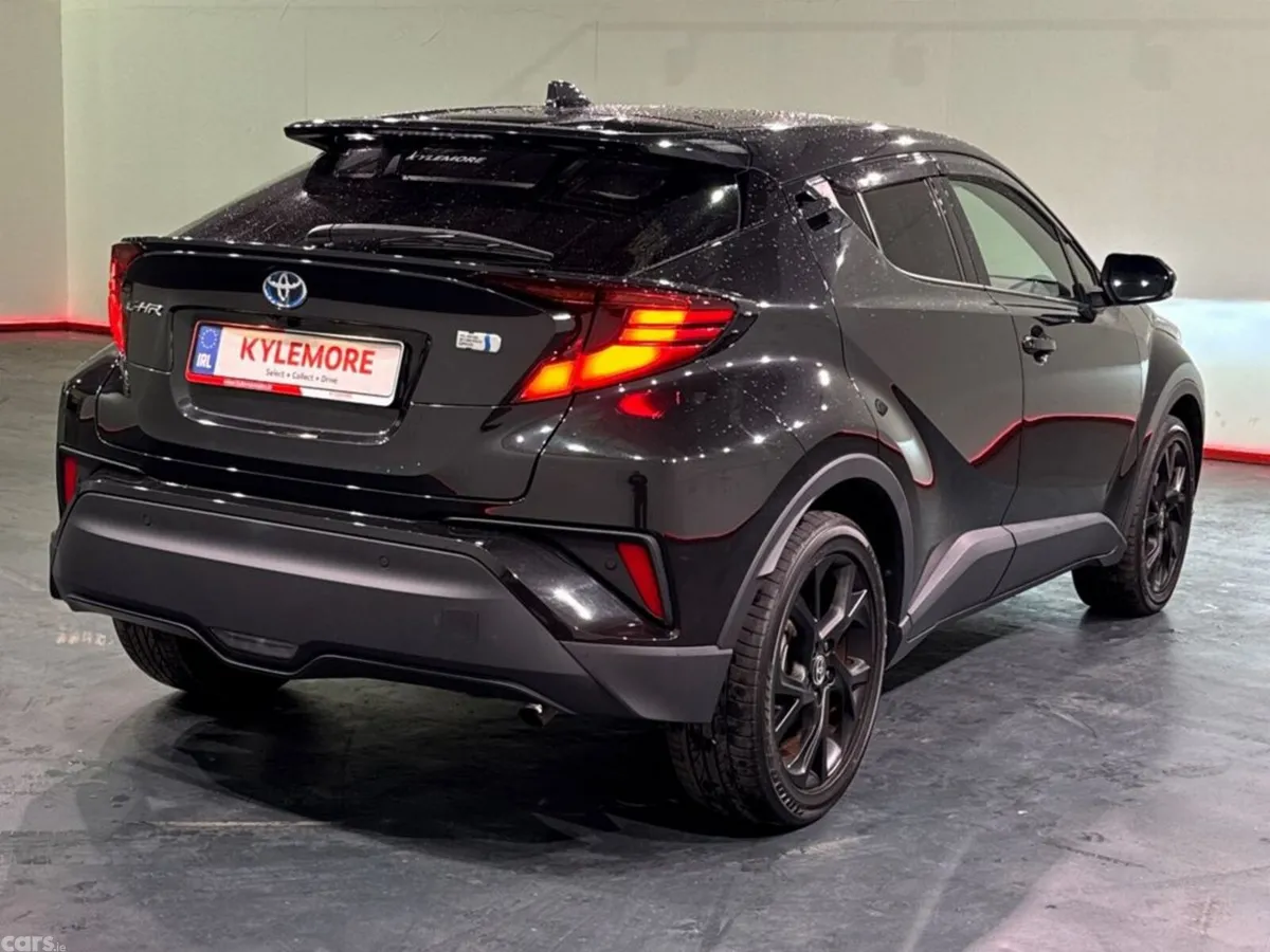 Toyota C-HR SUV, Petrol Hybrid, 2023, Black