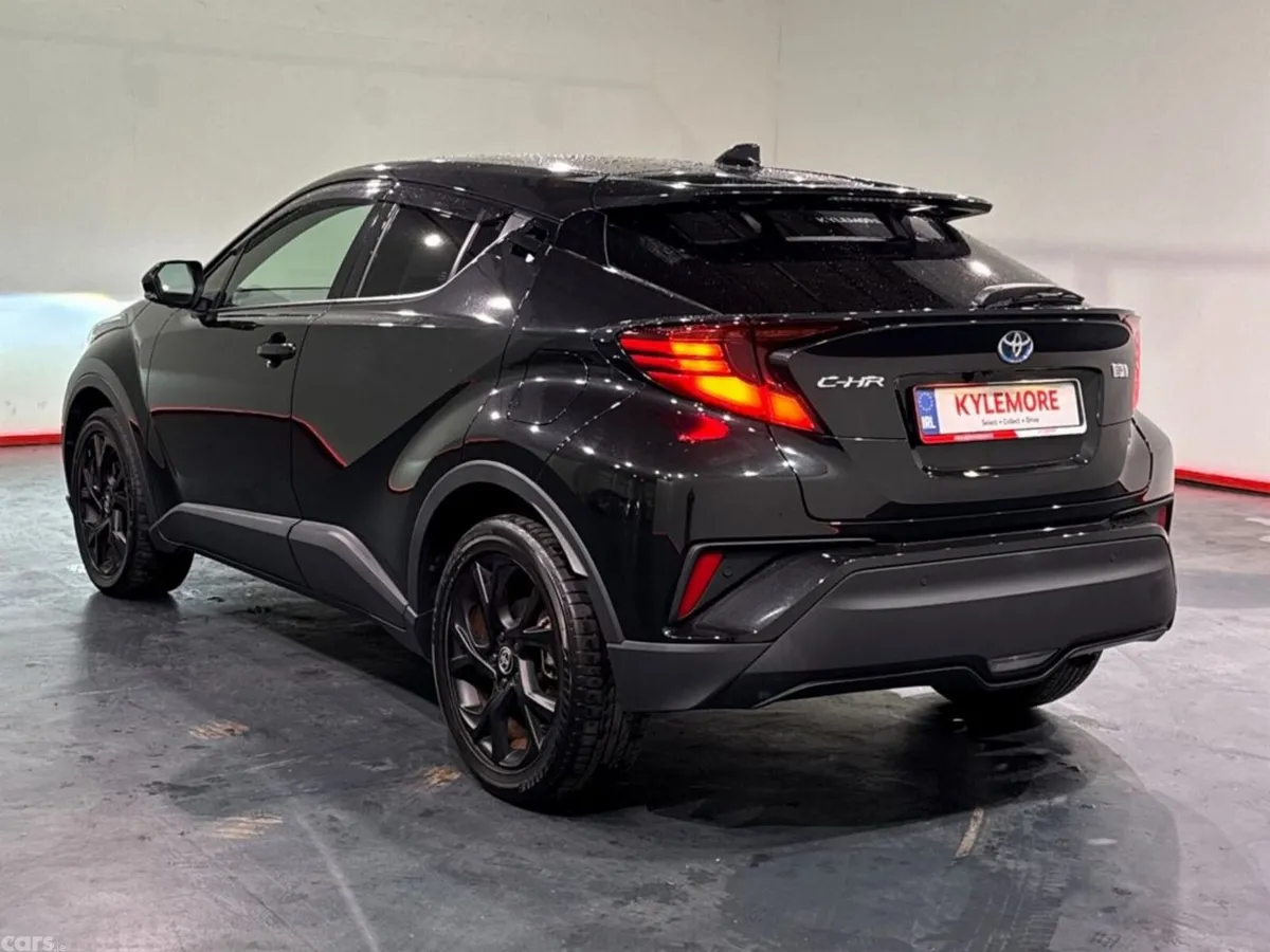 Toyota C-HR SUV, Petrol Hybrid, 2023, Black
