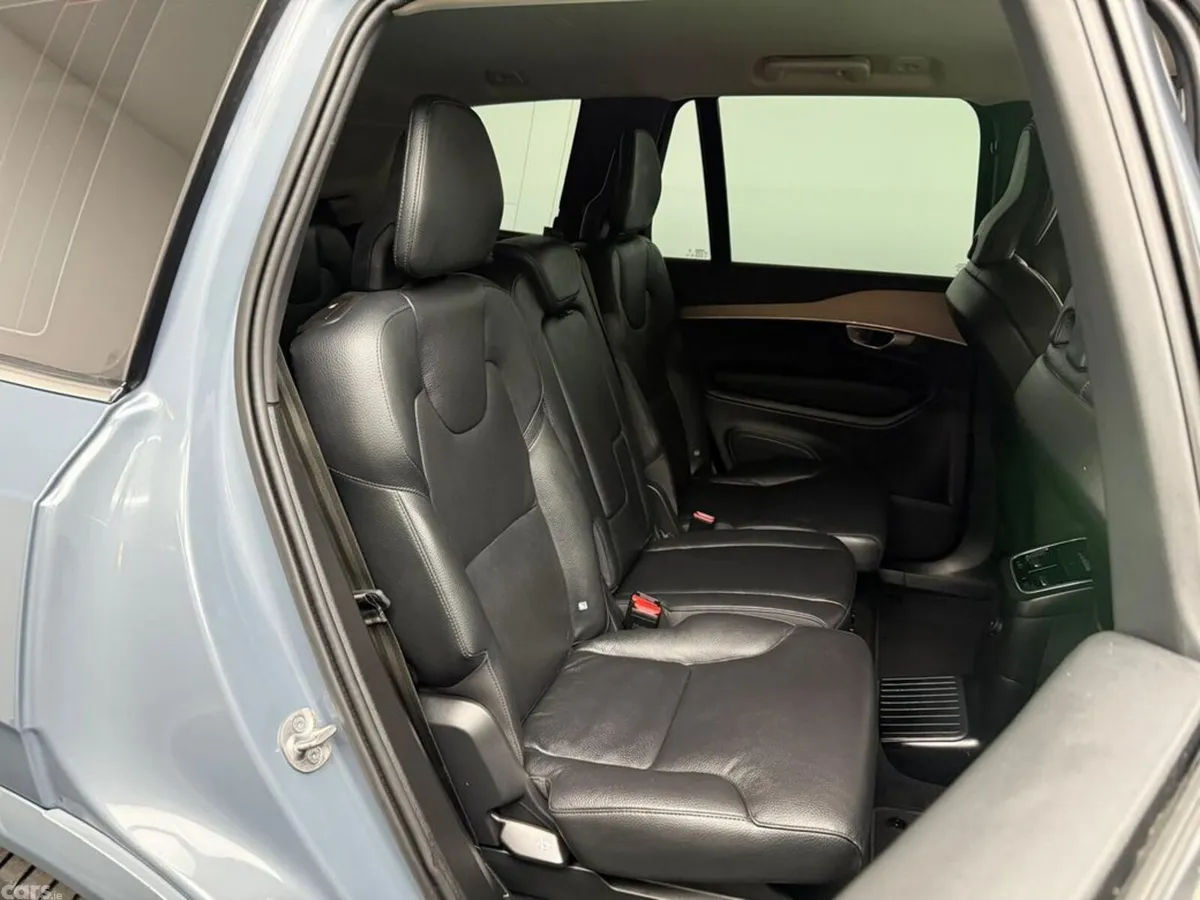 Volvo XC90 SUV, Petrol Plug-in Hybrid, 2023, Grey