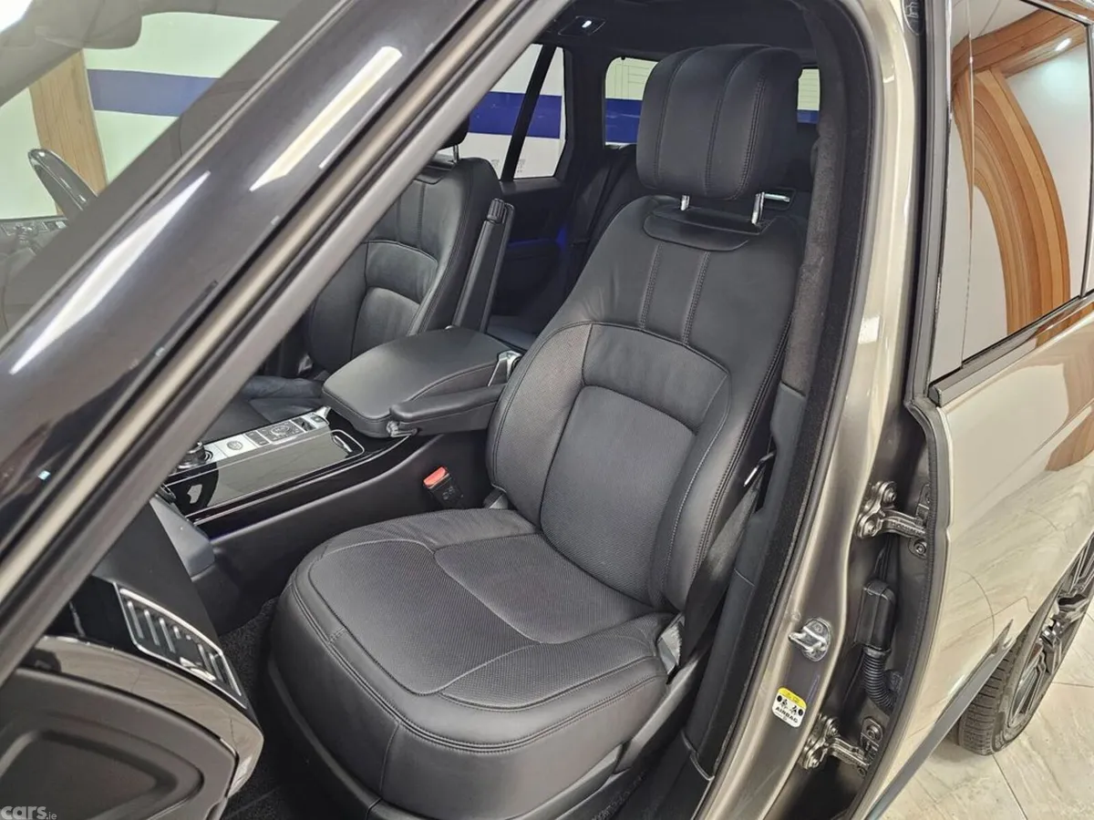 Land Rover Range Rover SUV, Petrol Plug-in Hybrid, 2021, Silver