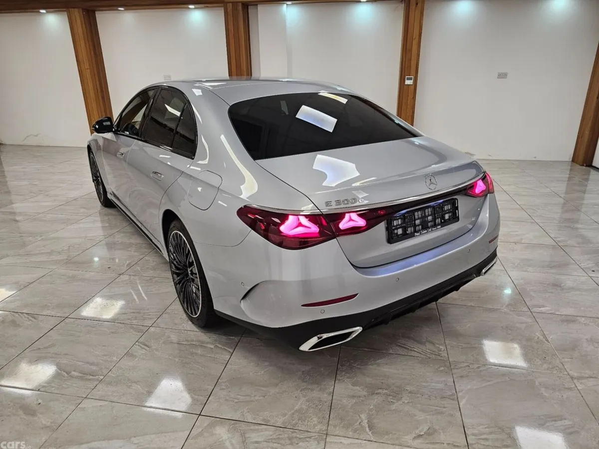 Mercedes-Benz E-Class Saloon, Petrol Plug-in Hybrid, 2025, Silver