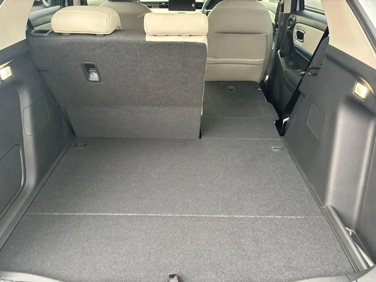 Honda HR-V Hatchback, Petrol Hybrid, 2027, White