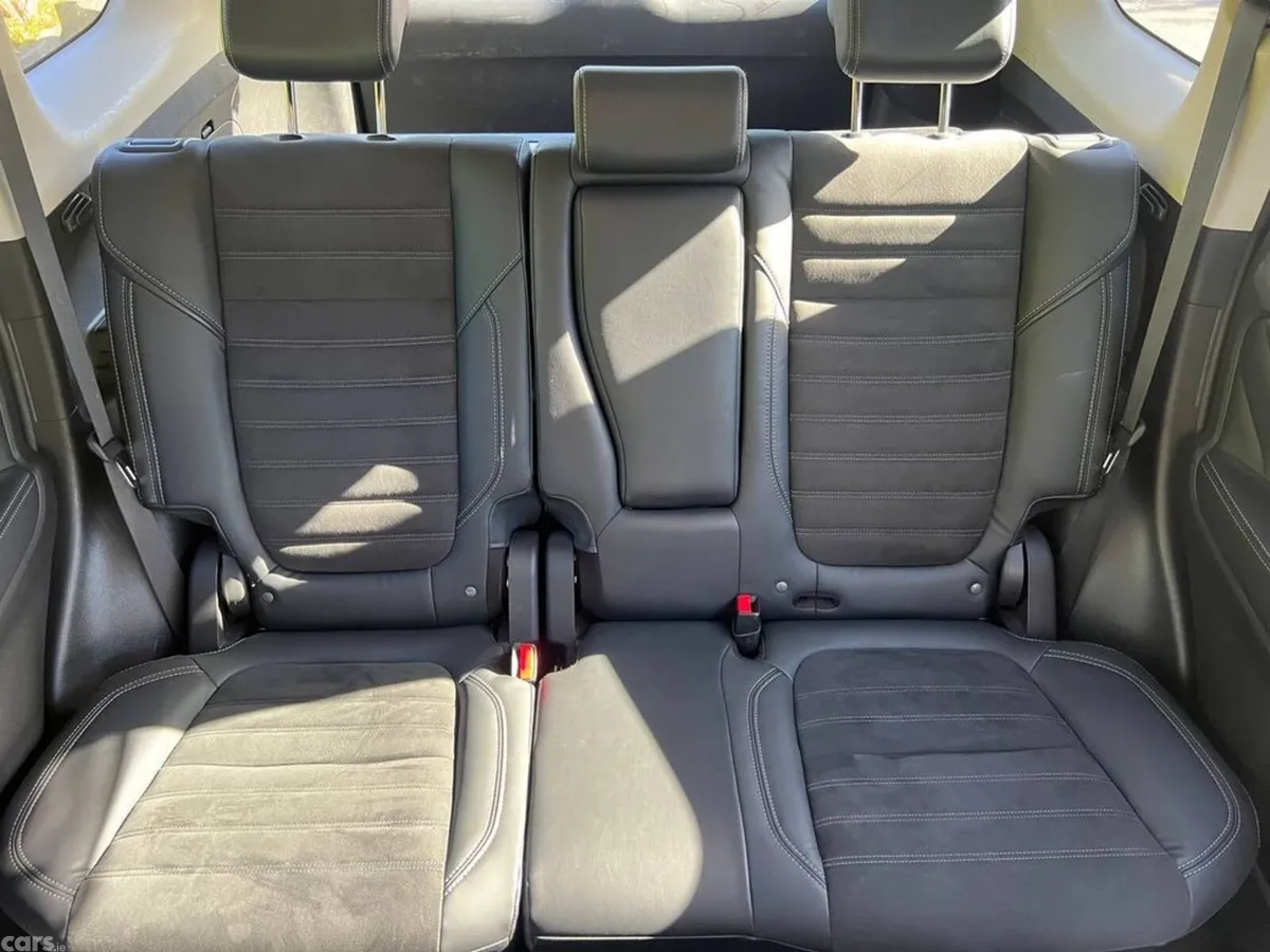 Mitsubishi Outlander SUV, Petrol Plug-in Hybrid, 2022, Silver