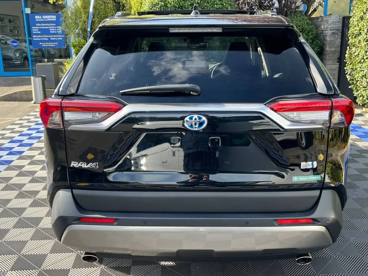Toyota RAV4 SUV, Petrol Hybrid, 2023, Black