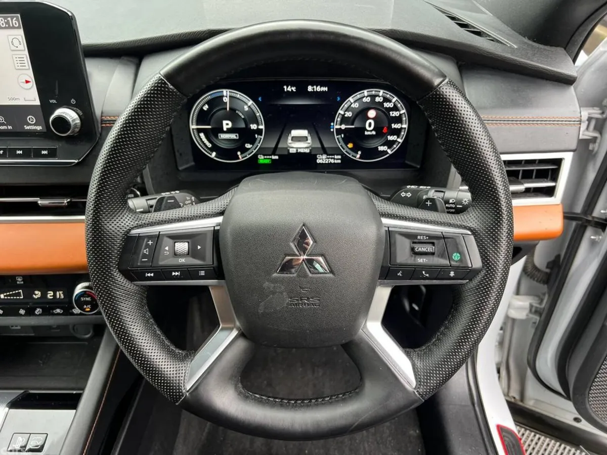 Mitsubishi Outlander SUV, Petrol Hybrid, 2022, White