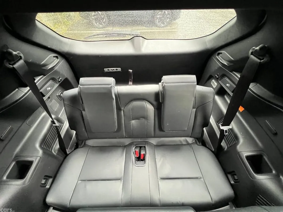 Mitsubishi Outlander SUV, Petrol Hybrid, 2022, White
