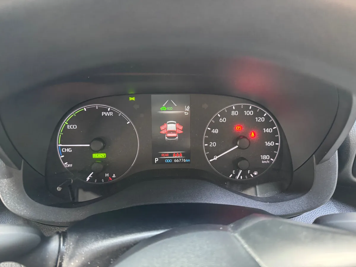 Toyota Yaris Hatchback, Petrol Hybrid, 2023, White
