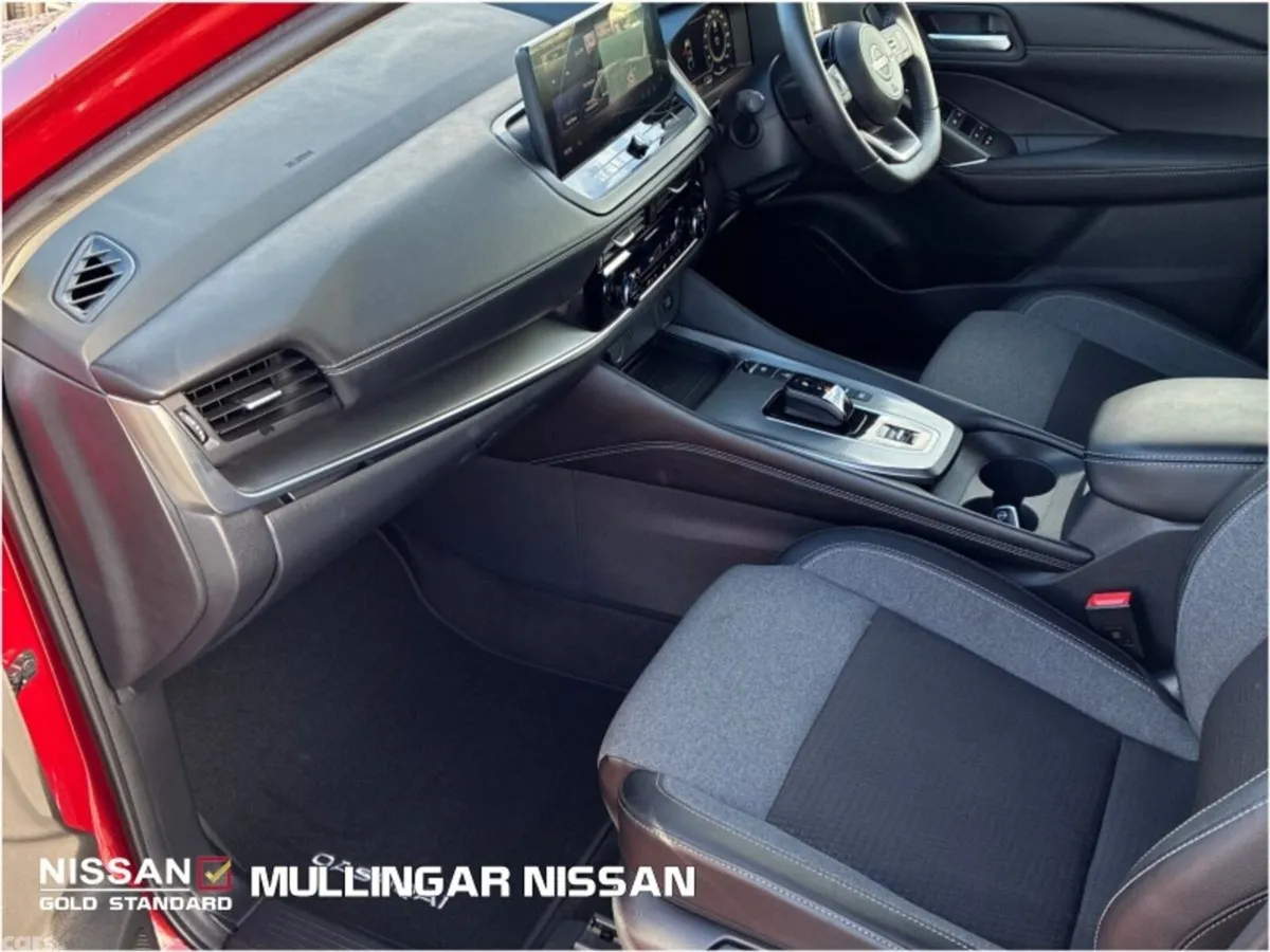Nissan Qashqai MPV, Petrol Hybrid, 2026, Red