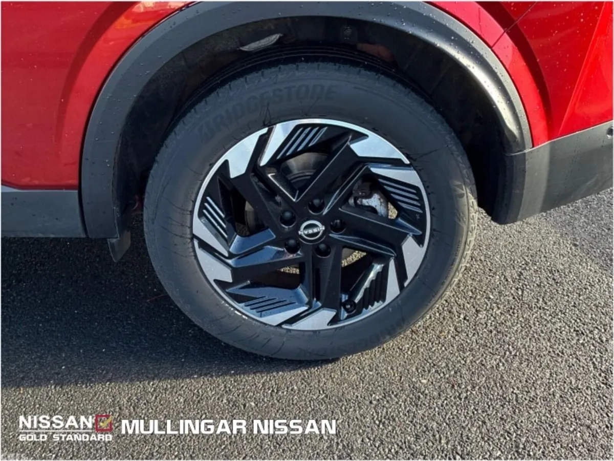 Nissan Qashqai MPV, Petrol Hybrid, 2026, Red