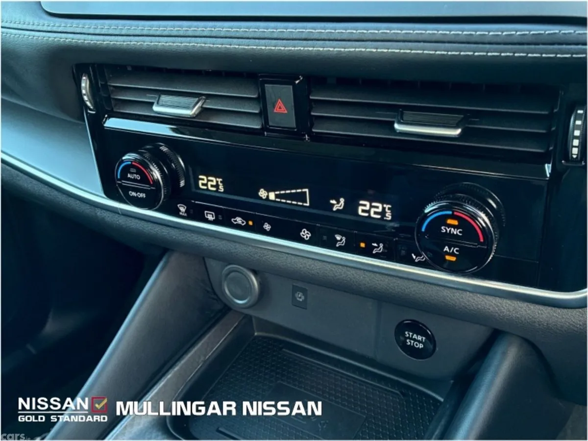 Nissan Qashqai MPV, Petrol Hybrid, 2026, Red