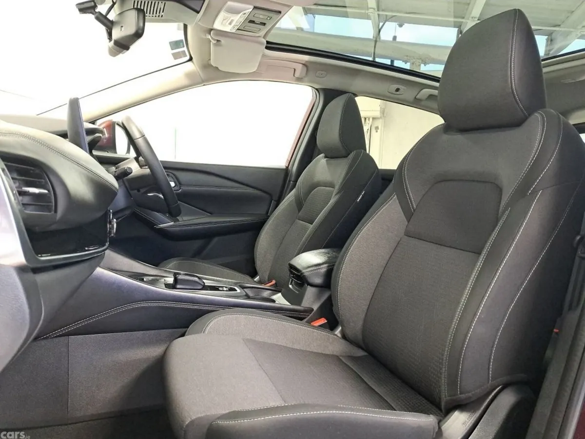 Nissan Qashqai SUV, Petrol Hybrid, 2024, Red