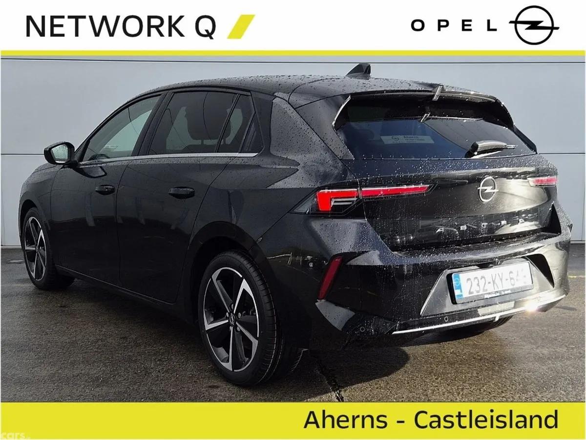 Opel Astra Hatchback, Petrol, 2023, Black