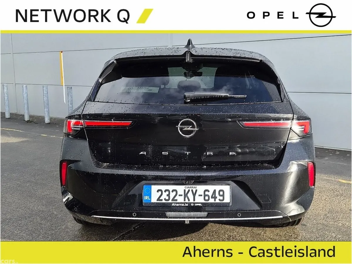 Opel Astra Hatchback, Petrol, 2023, Black