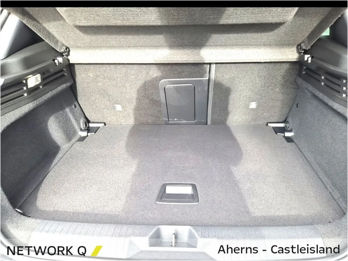Opel Astra Hatchback, Petrol, 2023, Black