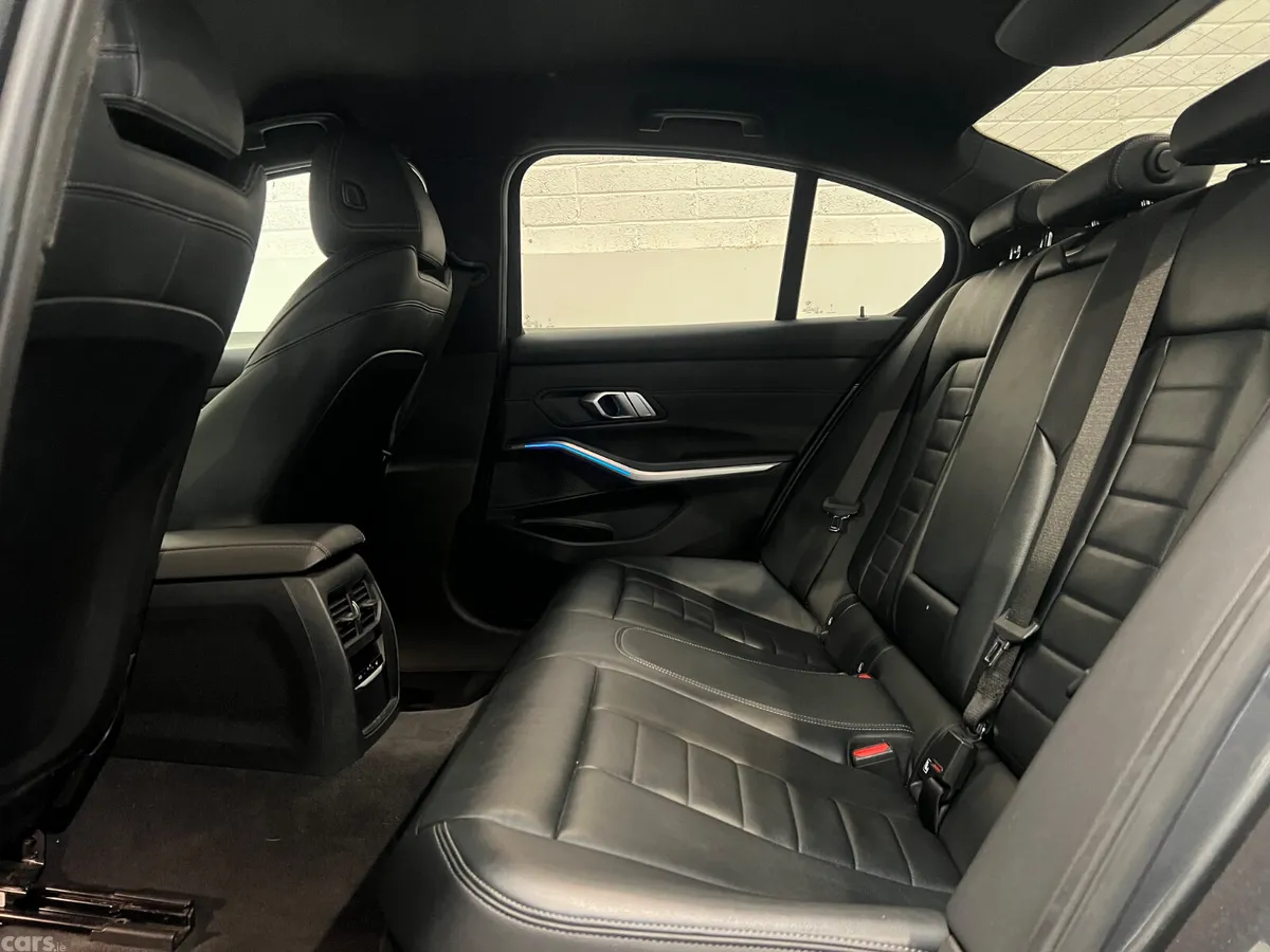 BMW 3-Series Saloon, Petrol Plug-in Hybrid, 2022, Black