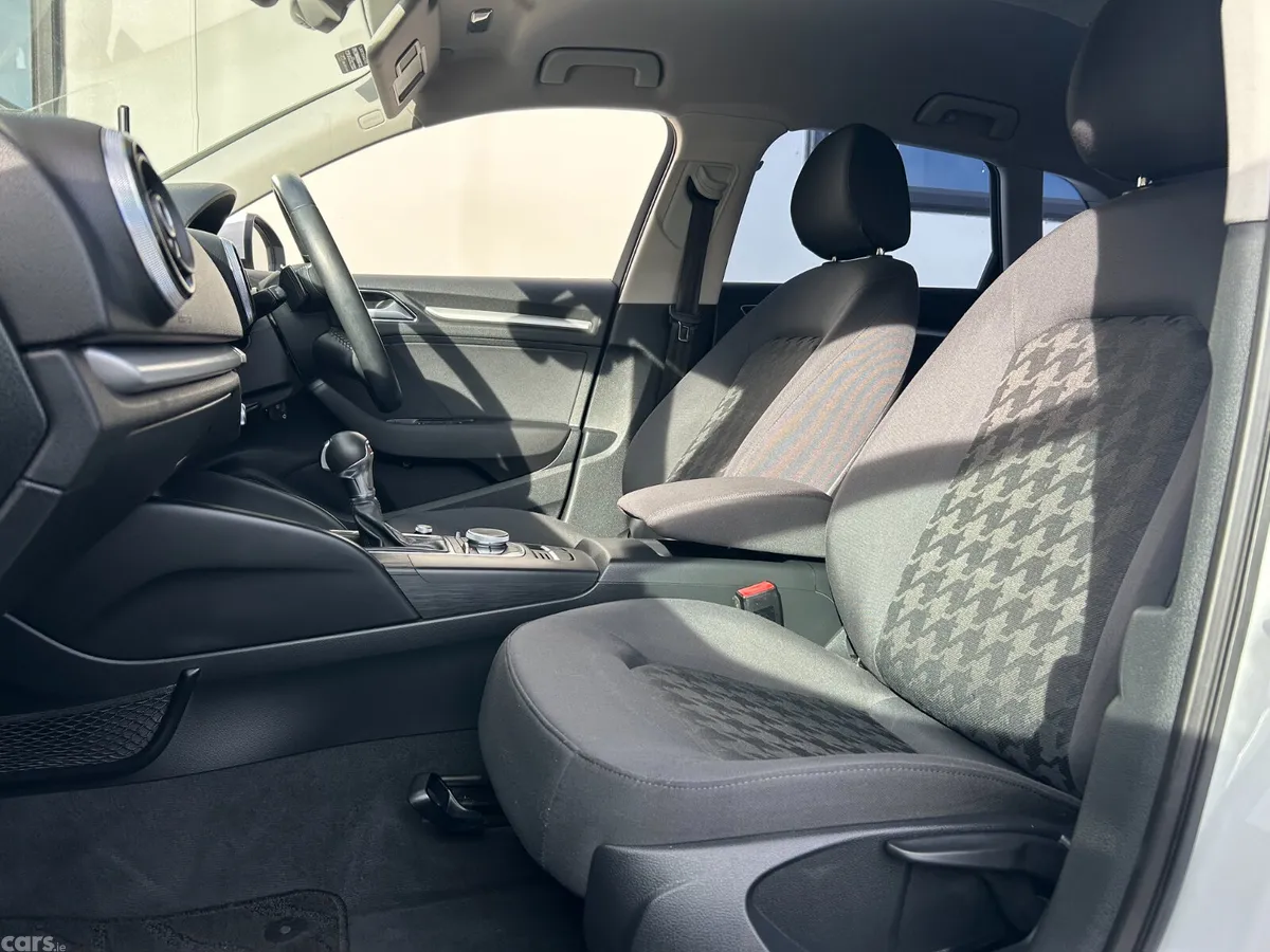 Audi A3 Hatchback, Petrol, 2015, White