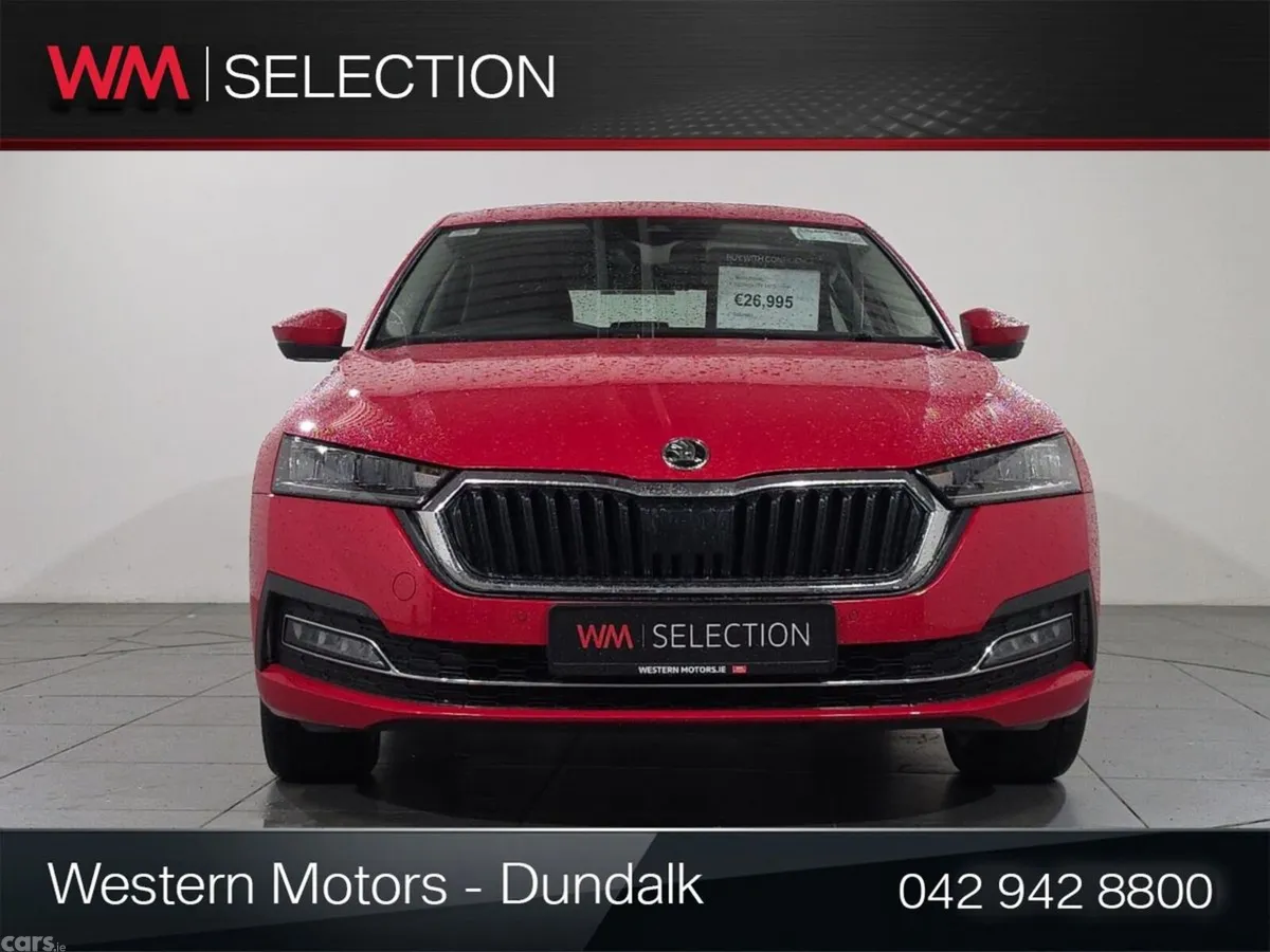 Skoda Octavia Saloon, Petrol, 2023, Red