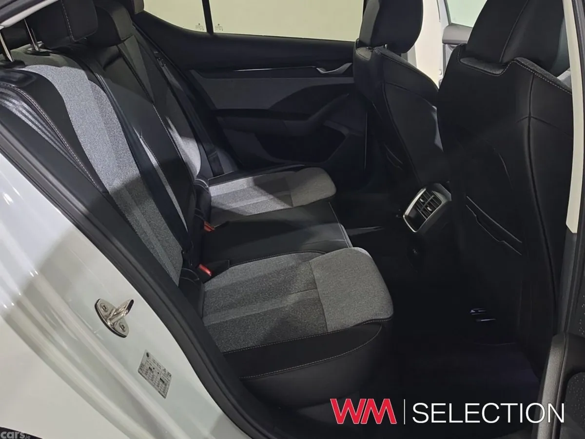 Skoda Octavia Saloon, Petrol, 2025, White