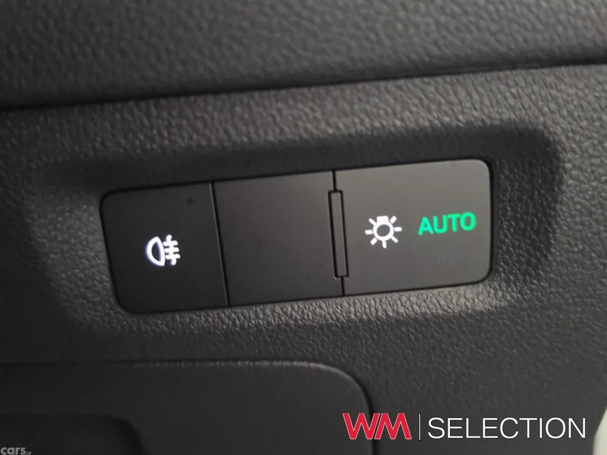 Skoda Octavia Saloon, Petrol, 2025, White