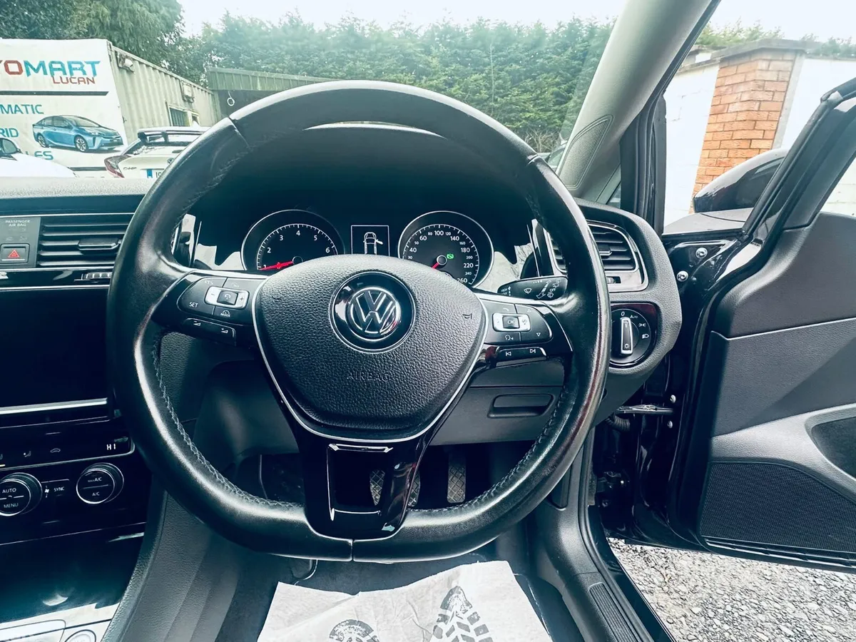 Volkswagen Golf Hatchback, Petrol, 2015, Black