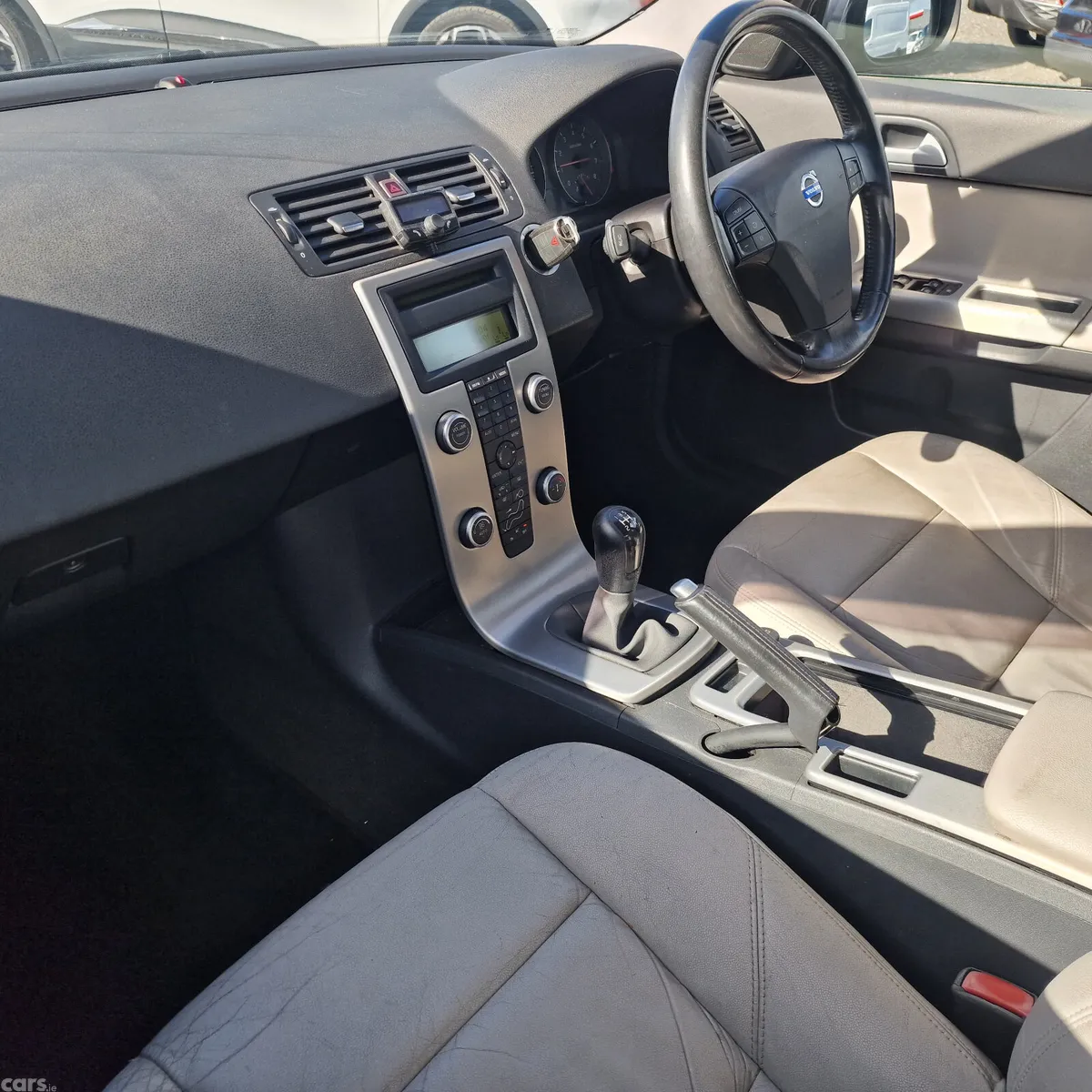 Volvo S40 Saloon, Petrol, 2008, Silver