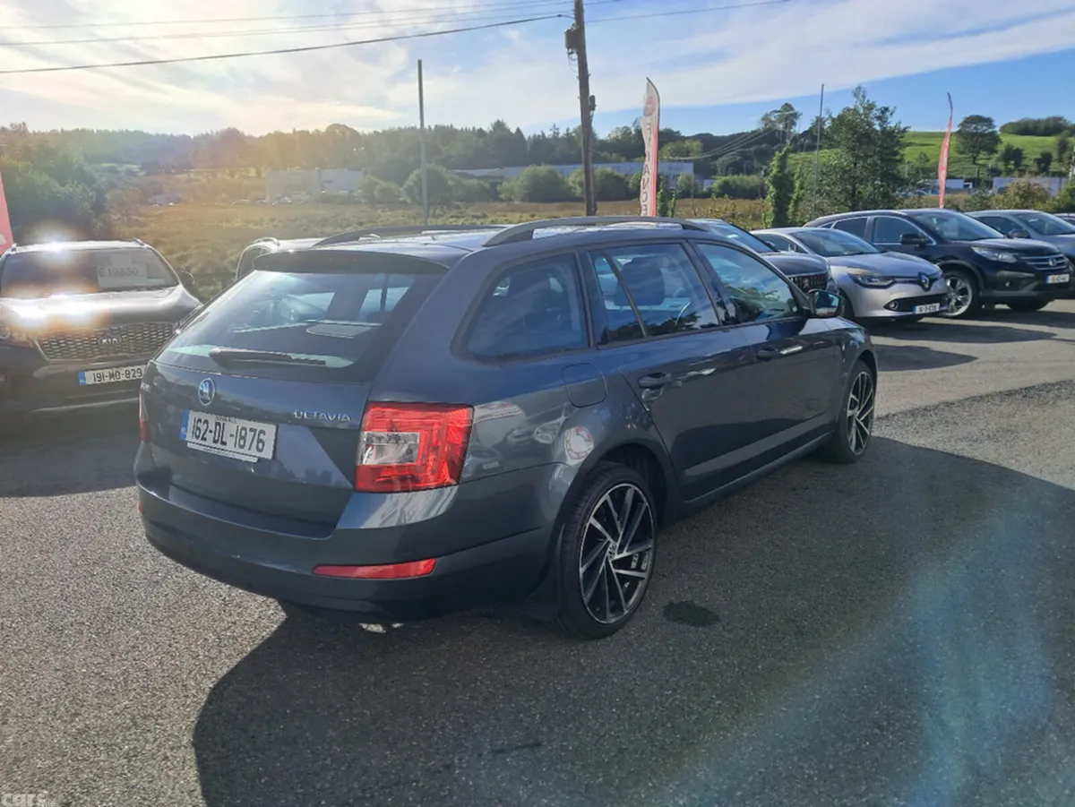 Skoda Octavia Estate, Diesel, 2016, Grey
