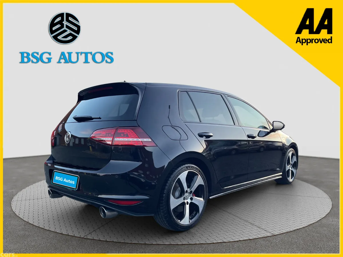 Volkswagen Golf Hatchback, Petrol, 2017, Black