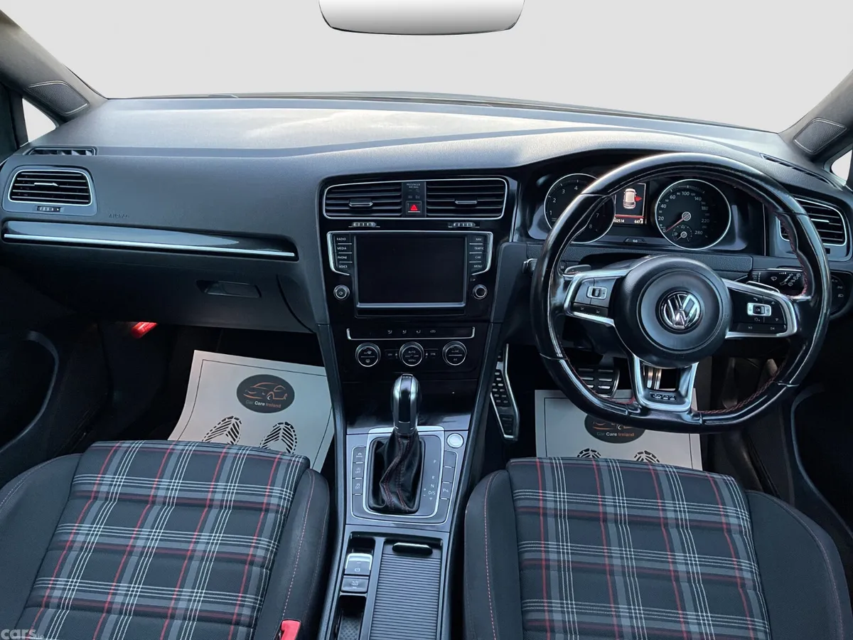 Volkswagen Golf Hatchback, Petrol, 2017, Black
