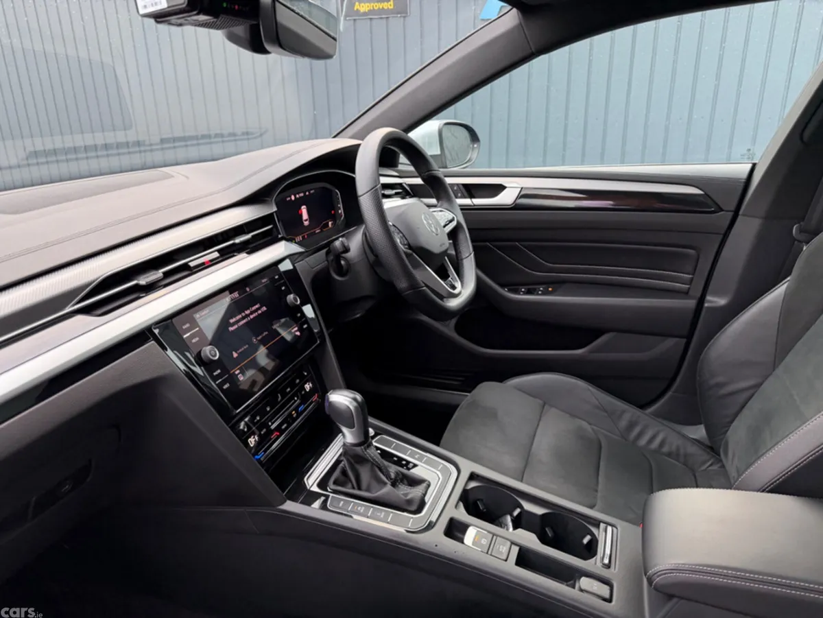 Volkswagen Arteon Estate, Petrol Hybrid, 2023, Silver