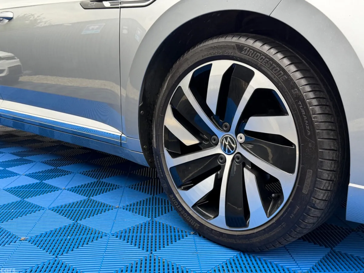 Volkswagen Arteon Estate, Petrol Plug-in Hybrid, 2023, Silver