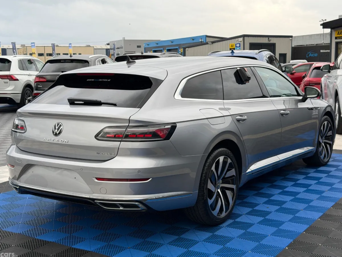 Volkswagen Arteon Estate, Petrol Hybrid, 2023, Silver