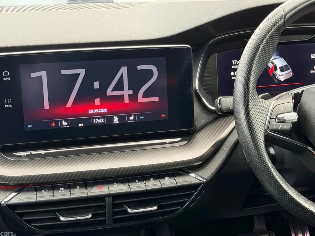 Skoda Octavia Hatchback, Petrol Hybrid, 2021, Red