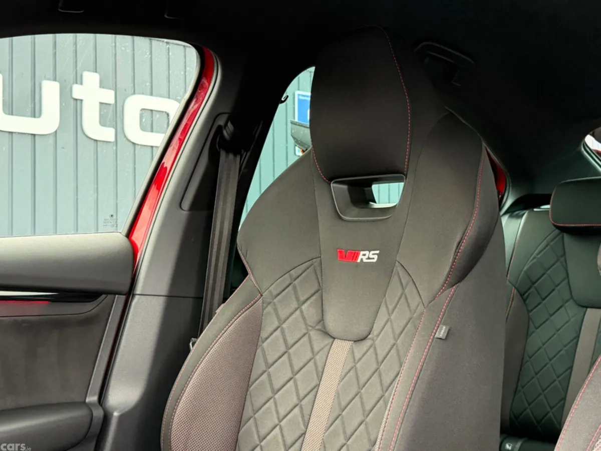 Skoda Octavia Hatchback, Petrol Hybrid, 2021, Red