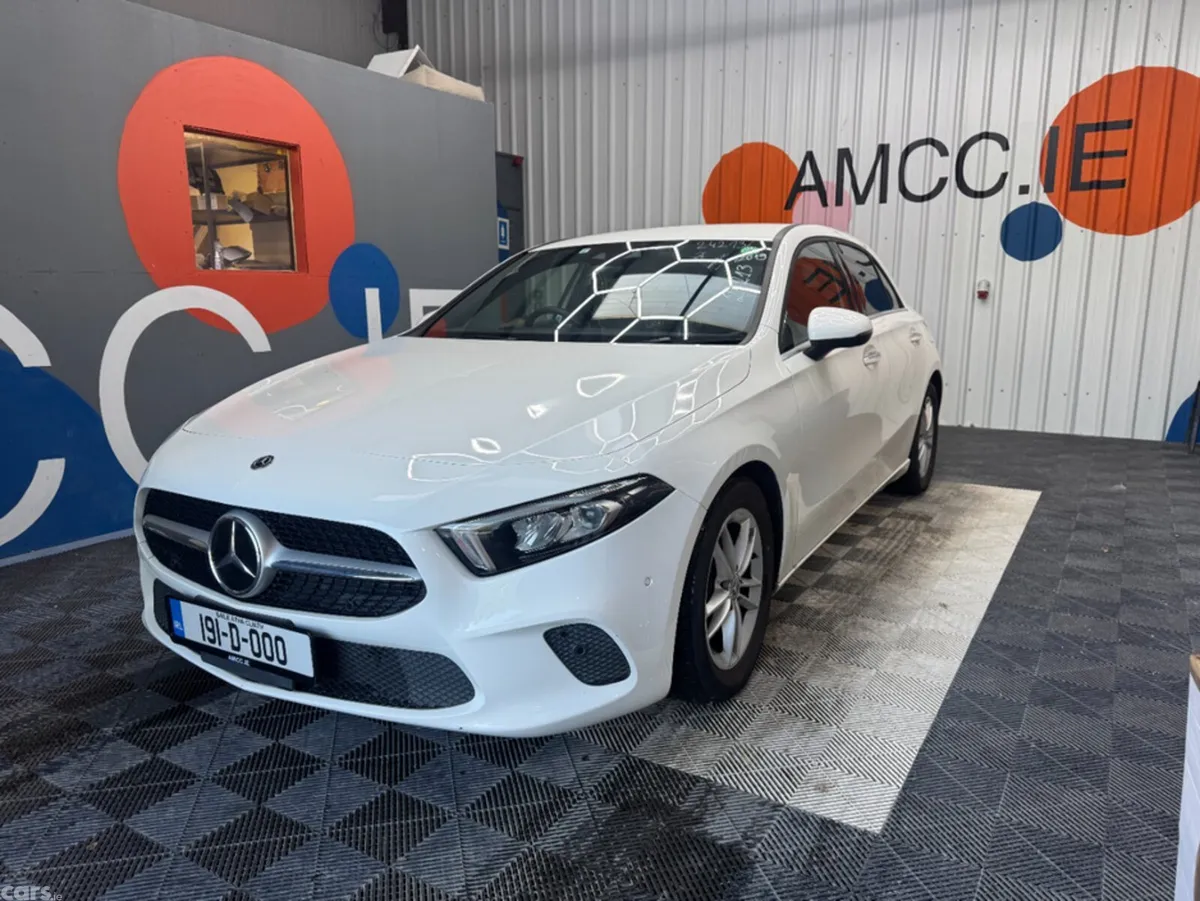 Mercedes-Benz A-Class Hatchback, Diesel, 2019, White