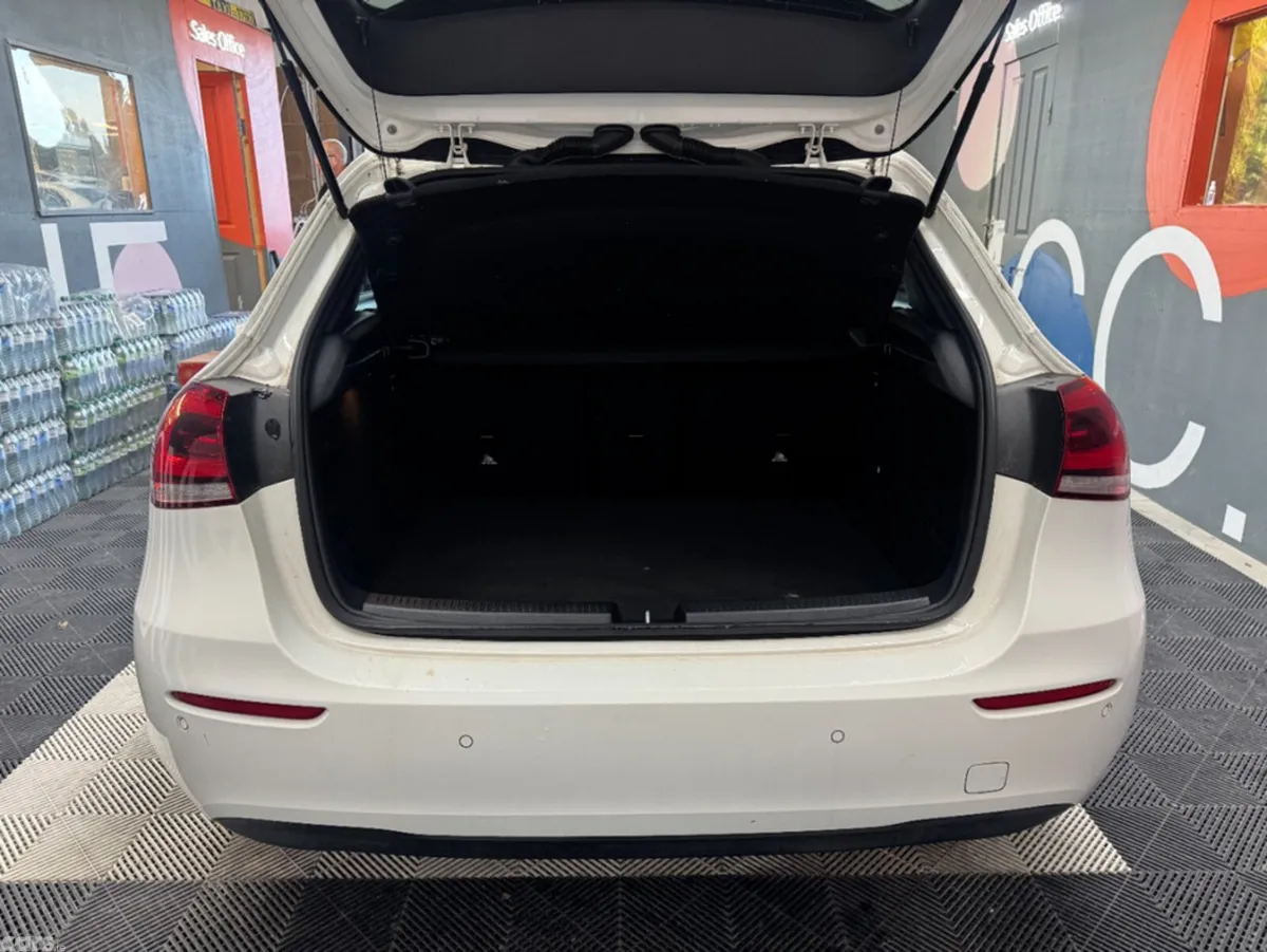Mercedes-Benz A-Class Hatchback, Diesel, 2019, White