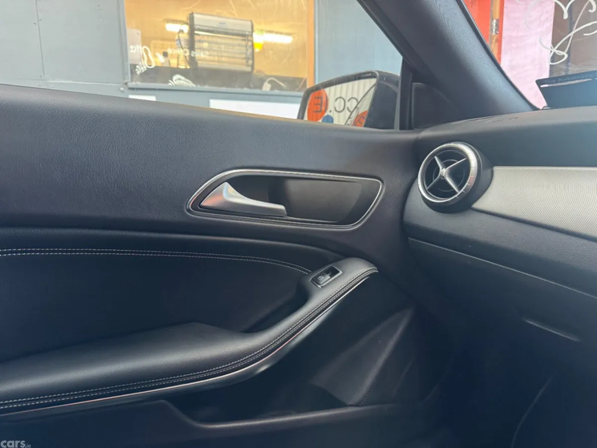 Mercedes-Benz CLA Saloon, Petrol, 2015, Black