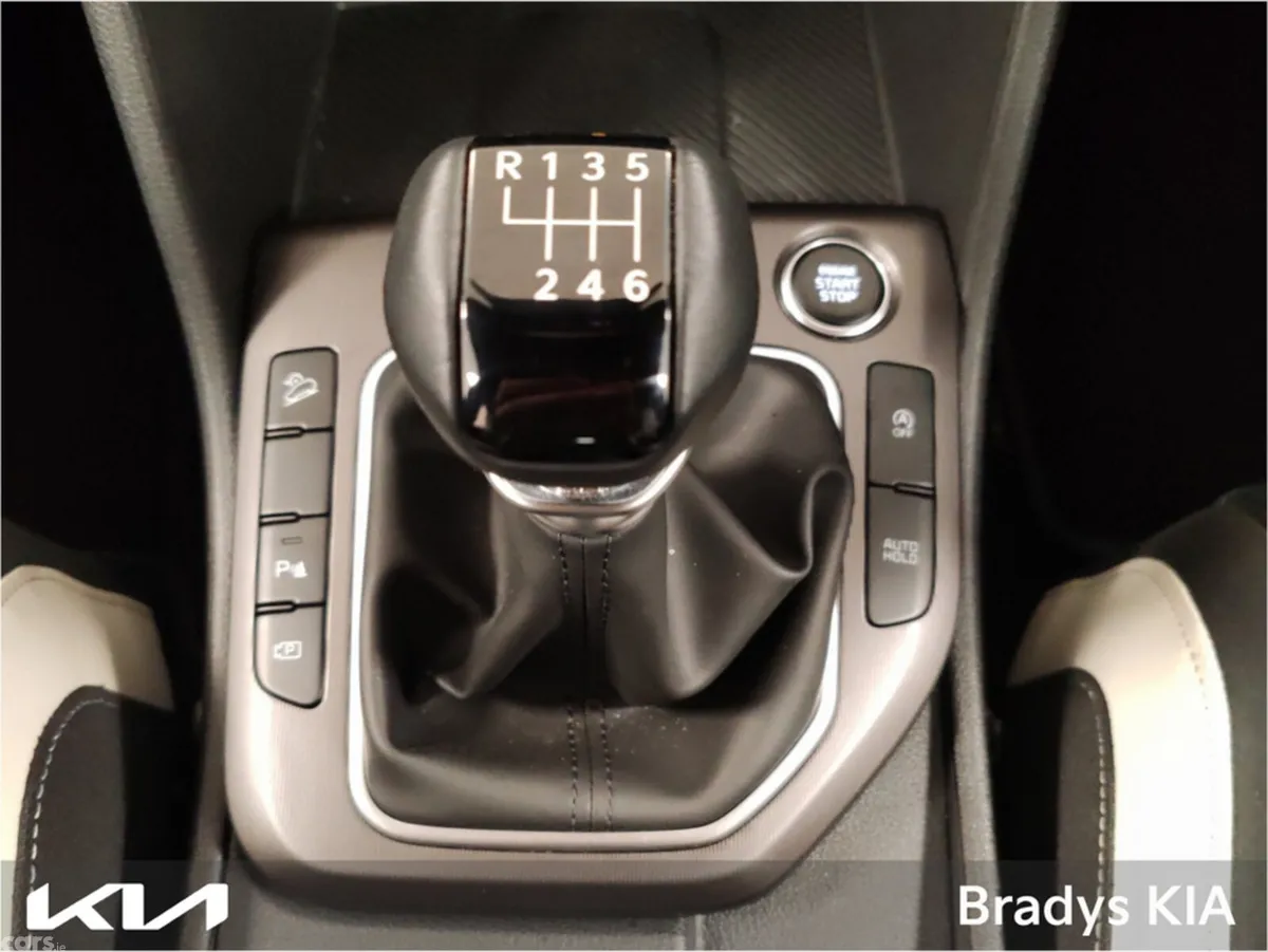 Kia Sportage MPV, Diesel Hybrid, 2026, Black