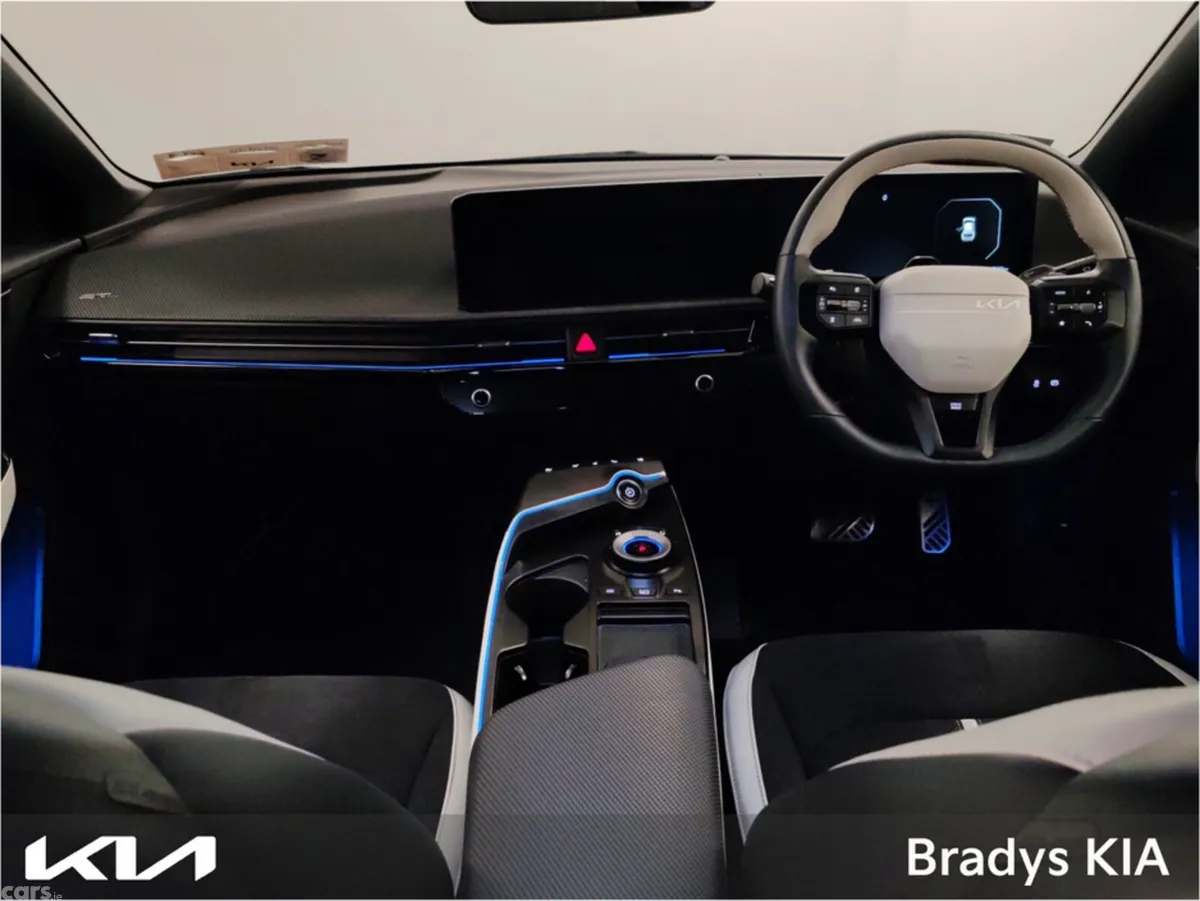 Kia EV6 MPV, Electric, 2026, White