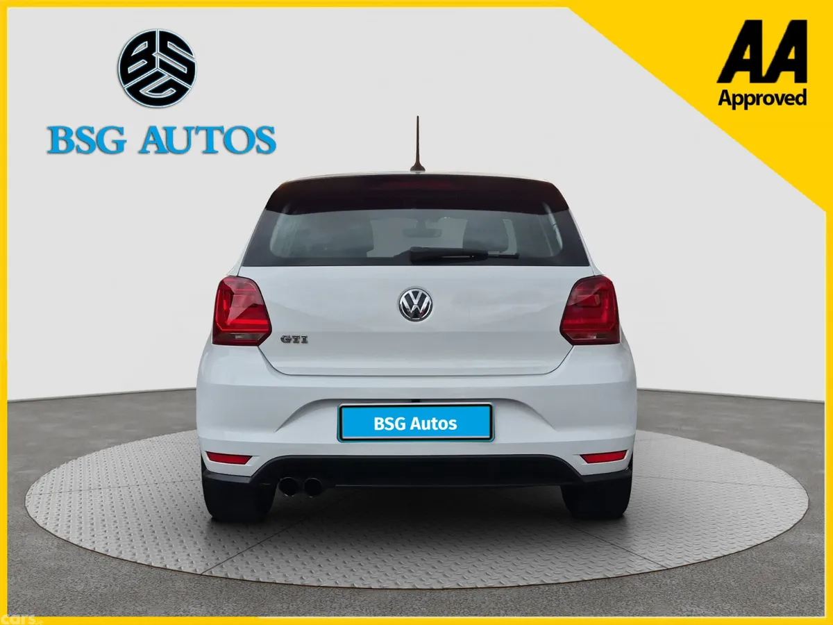 Volkswagen Polo Hatchback, Petrol, 2015, White