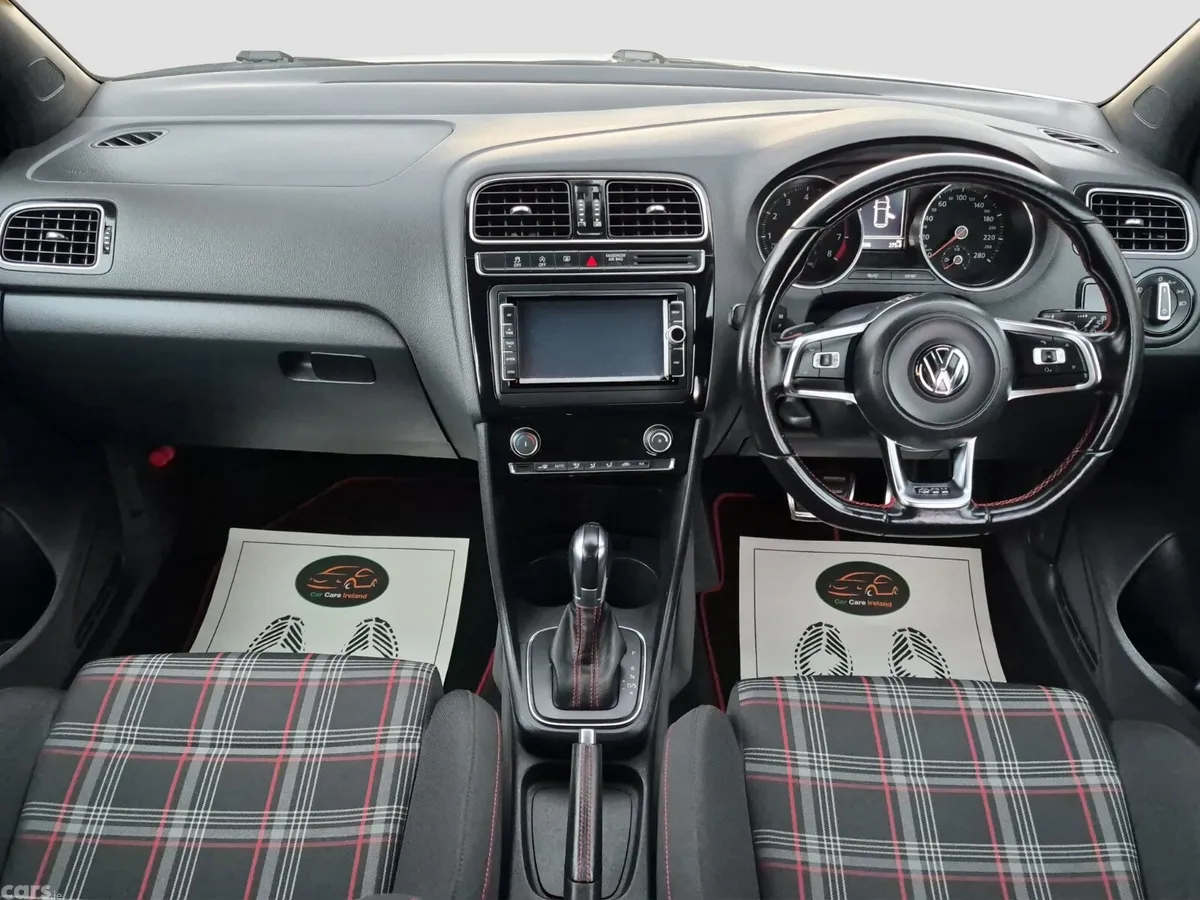 Volkswagen Polo Hatchback, Petrol, 2015, White