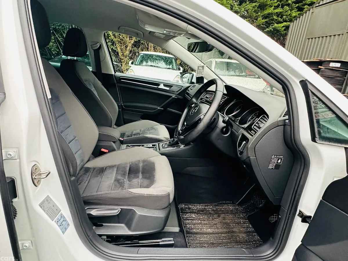Volkswagen Golf Hatchback, Petrol, 2016, White
