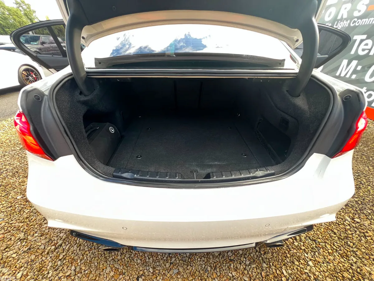 BMW 3-Series Saloon, Petrol Plug-in Hybrid, 2017, White